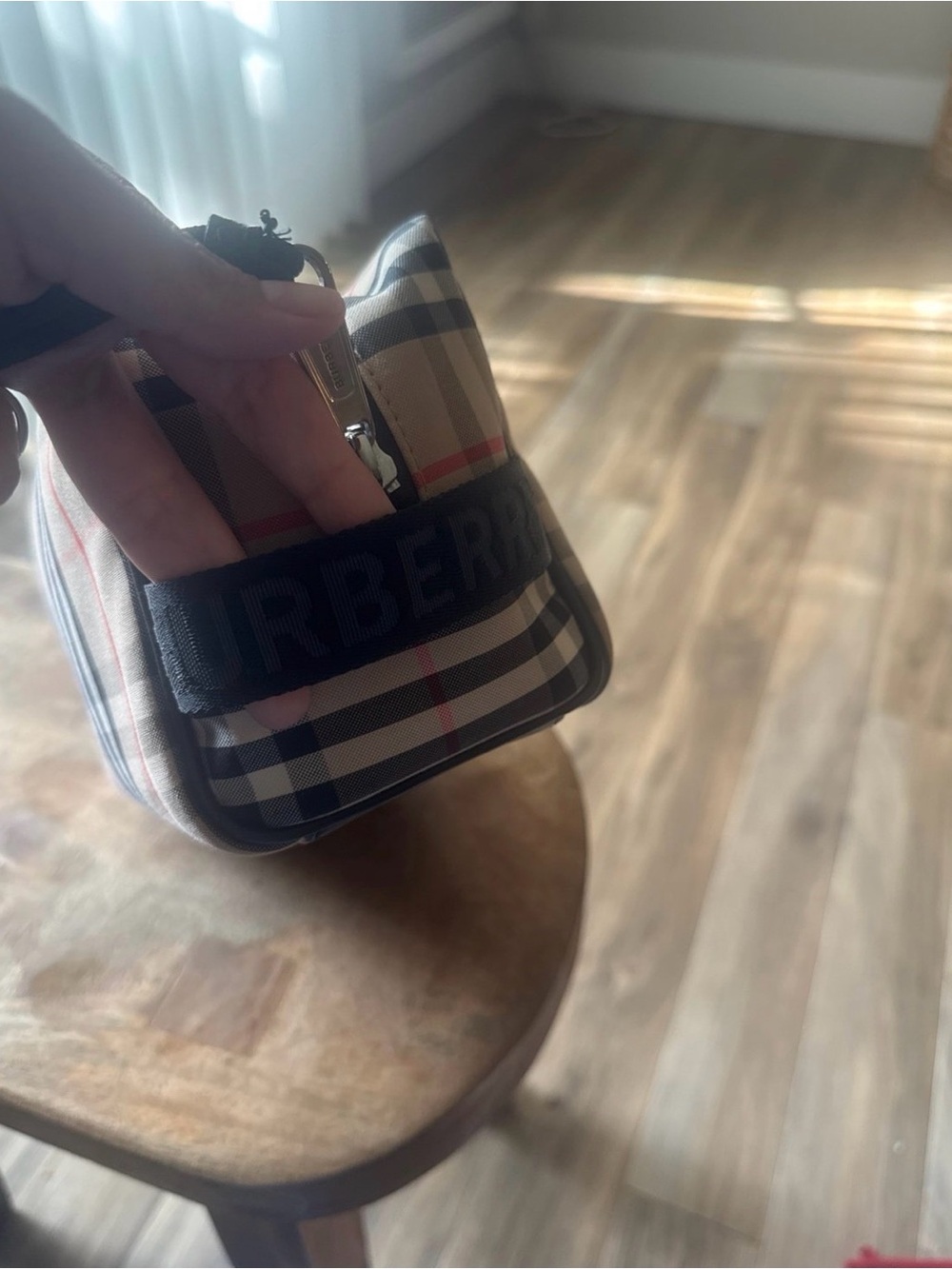 Burberry toiletry bag - Picture 3 of 8